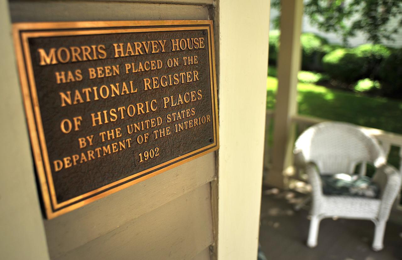The Historic Morris Harvey House Bed & Breakfast Fayetteville Room photo